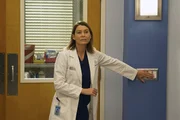 K&auml;mpft um das Leben ihrer Patientin: Meredith (Ellen Pompeo) ...