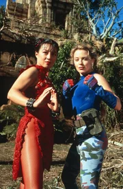Ming-Na Wen (Chun-Li), Kylie Minogue (Cammy).