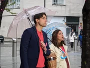 Stella (Georgia May Foote),hat ihr Leben schon vorgeplant. Sie will das famili&auml;re Restaurant &uuml;bernehmen und ihren langj&auml;hrigen Freund heiraten. Als dieser Lebenstraum pl&ouml;tzlich in sich zusammenf&auml;llt, nimmt sie einen Job als K&ouml;chin in einem Londoner Restaurant an. In der Gro&szlig;stadt muss sie sich an ein neues Leben gew&ouml;hnen und im Restaurant tut sich ein Kritiker auf, der st&auml;ndig etwas zu bem&auml;ngeln hat. Stella bleibt dennoch optimistisch.  +++ Die Verwendung des sendungsbezogenen Materials ist nur mit dem Hinweis und Verlinkung auf RTL+ gestattet. +++