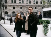 Wollen beweisen, dass ihre Erinnerungen nicht l&uuml;gen: Telly Paretta (Julianne Moore, l.) und Ash Correll (Dominic West, r.) ...
