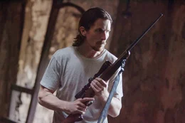 Geht auf einen gnadenlosen Rachefeldzug: Russell Baze (Christian Bale) will den M&ouml;rder seines Bruders zur Strecke bringen ...