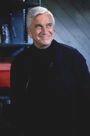 Lieutenant Frank Drebin (Leslie Nielsen) steht ein neuer Fall  bevor: wichtige Mitglieder der Stromindustrie werden entf&uuml;hrt und durch Doppelg&auml;nger ersetzt.