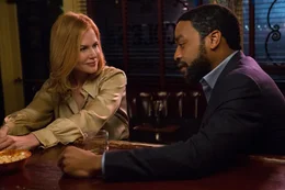 L-R: Claire Sloane (Nicole Kidman), Ray Kasten (Chiwetel Ejiofor)