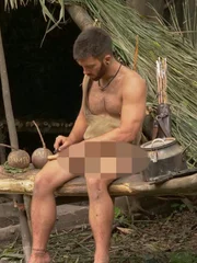 Dan arbeitet an etwas. Dan arbeitet an etwas.