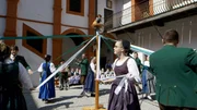 Trachtenverein Murtaler-Pernegg beim Bandltanz.