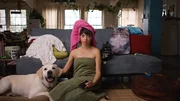 Nach einem ungl&uuml;cklichen Beziehungsende zieht Emma (Kate Micucci) mit ihrem Hund Summit und ihrem Kater Ajax nach San Francisco.