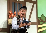 Der verkaufte Grossvater Kom&ouml;die von Anton Hamik / Dialektfassung Walter Roderer Pfiffiger Senior: Walter Roderer als Grossvater