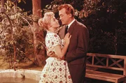 Marianne Hold (Helga), Claus Holm (Fred).