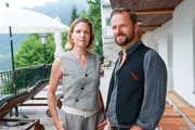 Lara Schnee (Patricia Aulitzky) und Lukas Geier (Philipp Hochmair)