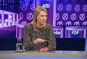 Zu Gast bei Moderatorin Sandra Maischberger: Julie Kurz (ARD). Zu Gast bei Moderatorin Sandra Maischberger: Julie Kurz (ARD).