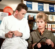 Thomas Alder (Michael Kreithofer), Vivi Bach (Ev&rsquo; D&uuml;nkelberg).