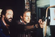 Auch nach der Suspendierung sind Steve (Bud Spencer, l.) und Doug (Terence Hill, r.) immer noch ein unschlagbares Team ...