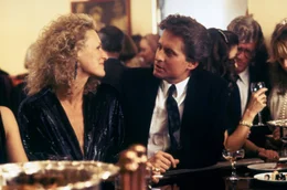 Dan Gallagher (Michael Douglas) beginnt eine Aff&auml;re mit Alex Forrest (Glenn Close)