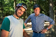 Mountainbiker Amir Kabbani und Moderator Jens H&uuml;bschen.