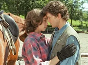 Felicitas (Julia Richter) hat sich in den Tierarzt Valentin (Timothy Peach) verliebt.