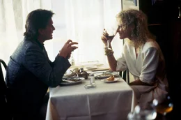 Dan Gallagher (Michael Douglas) beginnt eine Aff&auml;re mit Alex Forrest (Glenn Close)