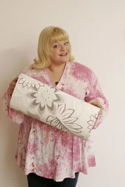 Tine Wittler stellt komplette H&auml;user auf den Kopf! Gemeinsam mit ihrem Handwerker-Team meistert die Wohn-Expertin jede Herausforderung. W&auml;nde werden eingerissen, alte M&ouml;bel entsorgt, es wird umgestellt und umgebaut, gestrichen und tapeziert, ausgemistet und dekoriert.