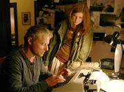 Suniva (Joana Mendl-Fink) kann kaum glauben, dass der depressive Schriftsteller Robert (Filip Peeters) wieder an der Schreibmaschine sitzt.