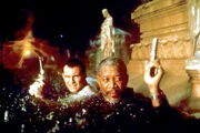 Im Bild: Christian Slater/Morgan Freeman/Szene: