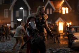 Thor (Chris Hemsworth)