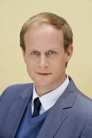 Gabor Biedermann (Felix Seitz).