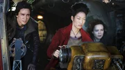 L-R: Tom Natsworthy (Robert Sheehan),Anna Fang (Jihae Kim), Hester Shaw (Hera Hilmar)