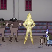 Guardians of Obsolete Formats (l.), Rigby (3.v.r.), Mordecai (2.v.r.), Muscle Man (r.)