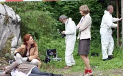 (v.li.): Christine Klein (Dr. Haller), Maria Bachmann (Helga Tobler). (v.li.): Christine Klein (Dr. Haller), Maria Bachmann (Helga Tobler).