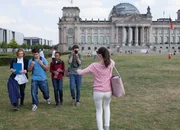 Nach Protest der Lehrer machen sich die Sch&uuml;ler auf den Weg, Berlin auf eigene Faust unsicher zu machen.