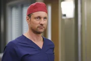 Neu im Team: Dr. Nathan Riggs (Martin Henderson). Doch sein Auftauchen st&ouml;&szlig;t nicht bei allen Kollegen auf Begeisterung ...