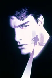 Mitch McDeere (Tom Cruise), erfolreicher Absolvent der juristischen Fakult&auml;t von Harvard, bekommt seinen Traumjob bei der exklusiven Anwaltsfirma "Bendini, Lambert & Locke" in Memphis. Er st&uuml;rzt sich in die Arbeit und hat Erfolg, aber schon bald stellt er Ungereimtheiten fest ....