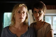 Charly (Silke Bodenbender, l.) und Manu (Edita Malovcic, r.)