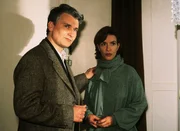 Rudolf Wittemeier (Alexander Pelz) ist beruhigt, dass seine Frau Katharina (Isabelle von Siebenthal) f&uuml;r ihn aussagt und er somit ein perfektes Alibi hat.