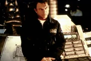 Eines Tages macht Dr. Weirs (Sam Neill) eine sensationelle Erfindung ...