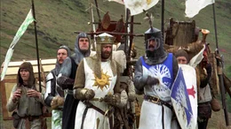 K&ouml;nig Artus (Graham Chapman, Mitte) und seine Ritter sind auf der Suche nach dem Heiligen Gral..