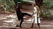 K&ouml;nig Artus (Graham Chapman, re.) im Kampf mit dem Schwarzen Ritter (John Cleese)