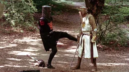 K&ouml;nig Artus (Graham Chapman, re.) im Kampf mit dem Schwarzen Ritter (John Cleese)