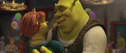 Eigentlich f&uuml;hrt Shrek (r.) ein perfektes Leben: Er hat in Fiona (l.) eine f&uuml;rsorgliche Ehefrau gefunden und ihre  drei kleinen Oger-Babys halten die Beiden auf Trab. Dennoch sehnt sich Shrek nach seinem Leben als richtiger Oger zur&uuml;ck ...