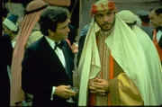 Columbo (Peter Falk, l.); Hassan Salah (Hector Elizondo, r.)