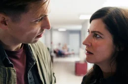 Die Polizisten Yann (Rapha&euml;l Quenard) und Val&eacute;rie (Anna Mouglalis) sind den beiden Gesetzesbrecherinnen dicht auf den Fersen.