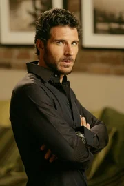 Frankie Mala (Ed Quinn)