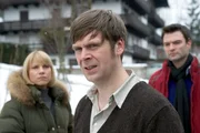 (v.li.): Kristina Sprenger (Karin Kofler), Matthias Matschke (Petrik), Jakob Seeböck (Lukas Roither). (v.li.): Kristina Sprenger (Karin Kofler), Matthias Matschke (Petrik), Jakob Seeböck (Lukas Roither).