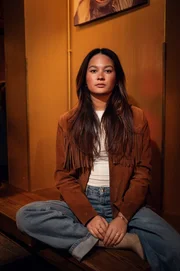 Leonie (28) ist auf Jobsuche. Das gestaltet sich jedoch schwieriger, als sie dachte. Leonie (28) ist auf Jobsuche. Das gestaltet sich jedoch schwieriger, als sie dachte.