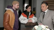 John (Felix von Jascheroff, l.), Laura (Chryssannthi Kavazi), Jo Gerner (Wolfgang Bahro)