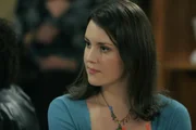 Rose (Melanie Lynskey)