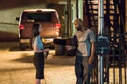 Joan (Lucy Liu, l.) befragt einen ehemaligen Patienten (Nelson Ellis, r.). Weiß er etwa wer hinter den Bombenanschlägen steckt? Joan (Lucy Liu, l.) befragt einen ehemaligen Patienten (Nelson Ellis, r.). Weiß er etwa wer hinter den Bombenanschlägen steckt?