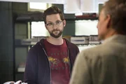 Ein Spendenlauf wird f&uuml;r Sebastian (Rob Kerkovich, l.) und Pride (Scott Bakula, r.) zum Arbeitsplatz ...