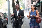 Andre Allen (Chris Rock, l.); Chelsea Brown (Rosario Dawson, r.)