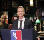 W&auml;hrend Marshall einen Fehler begeht, versucht Barney, seine R&uuml;ckkehr auf die Strip Club Meile zu verhandeln.