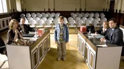 Verhandlung um das Sorgerecht - Moritz ( Maximilian Werner) steht zwischen den Fronten. Lena (Ursula Buschhorn) bei der gerichtlichen Auseinandersetzung mit Oliver Berger (Francis Fulton-Smith) im Gerichtsaal Gotha.